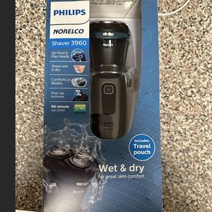 Phillips Norelco 3960 Electric Shaver